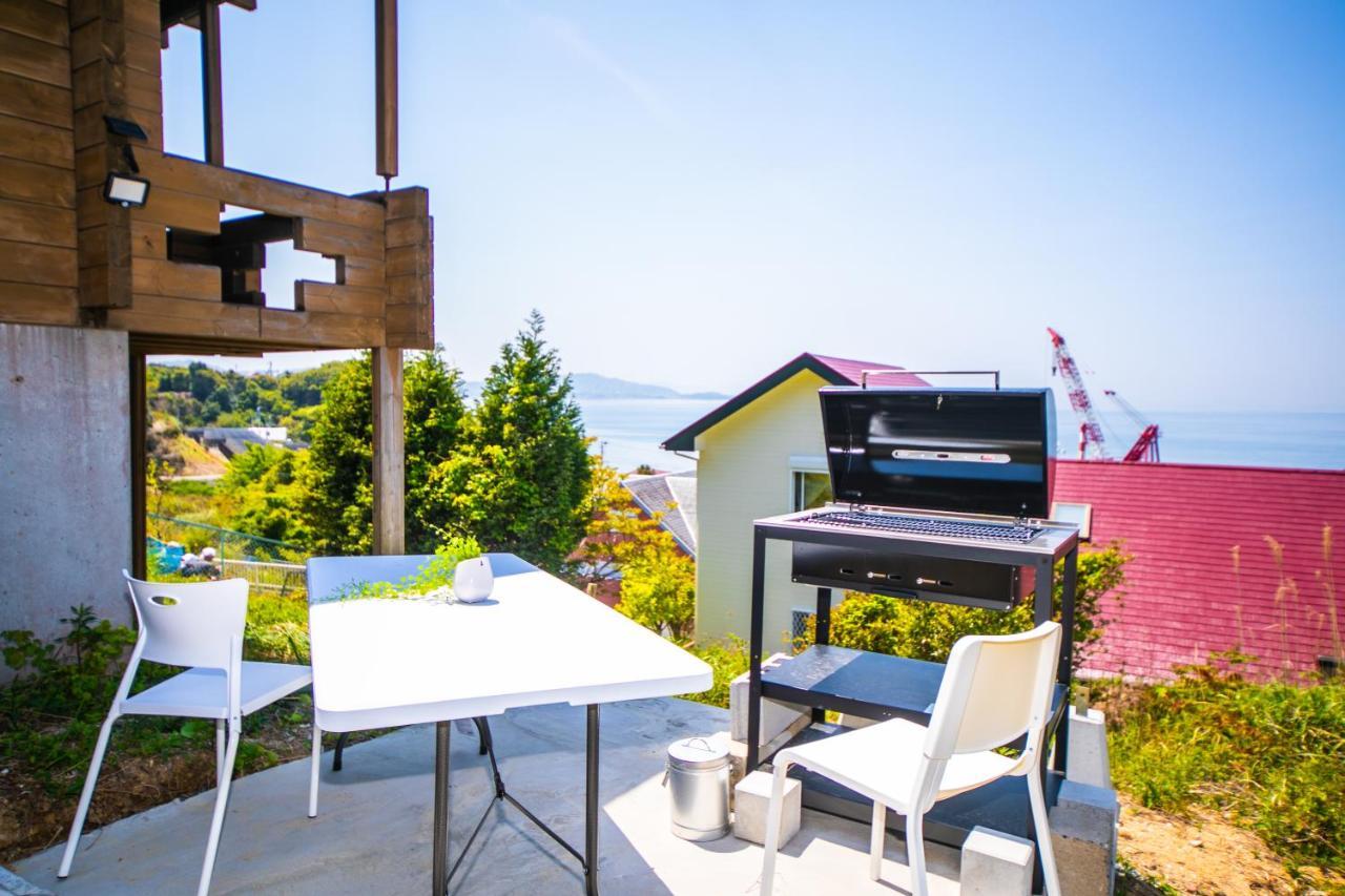 Awaji Seaside Log House In Goshiki 1 Villa Sumoto Exterior photo